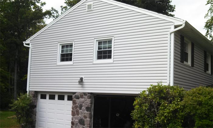 Replacement Vinyl Siding and Decorative Stone in Passaic County NJ